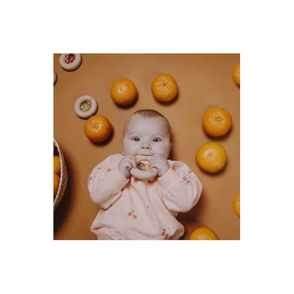 Hochet Sensoriel Fraise Petit Boum | Jouet d'éveil dès 3 mois