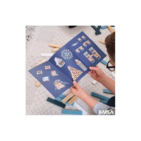 KAPLA Coffret Hiver - 200 Planchettes en Bois Colorées 3-99 ans