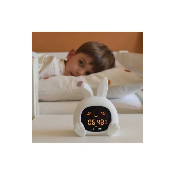 Réveil éducatif Sarah de Zazu avec veilleuse et sons - Dès 2 ans